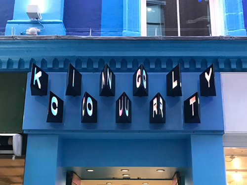 Kingly Court sign